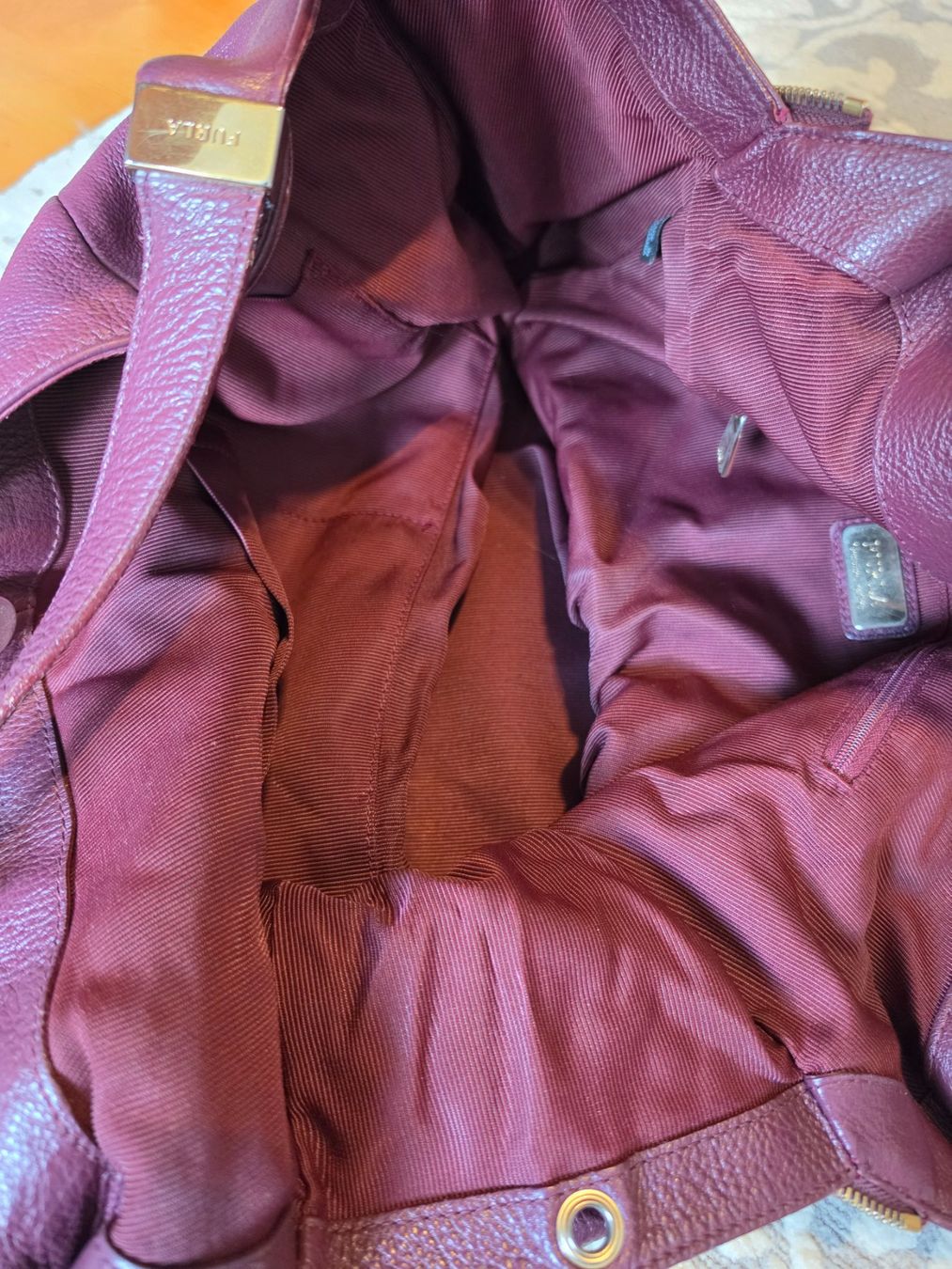 Furla Borse da donna: Beuteltasche FURLA aubergine/pflaume – Usato da Wald AR venduto da Gissgigi 6