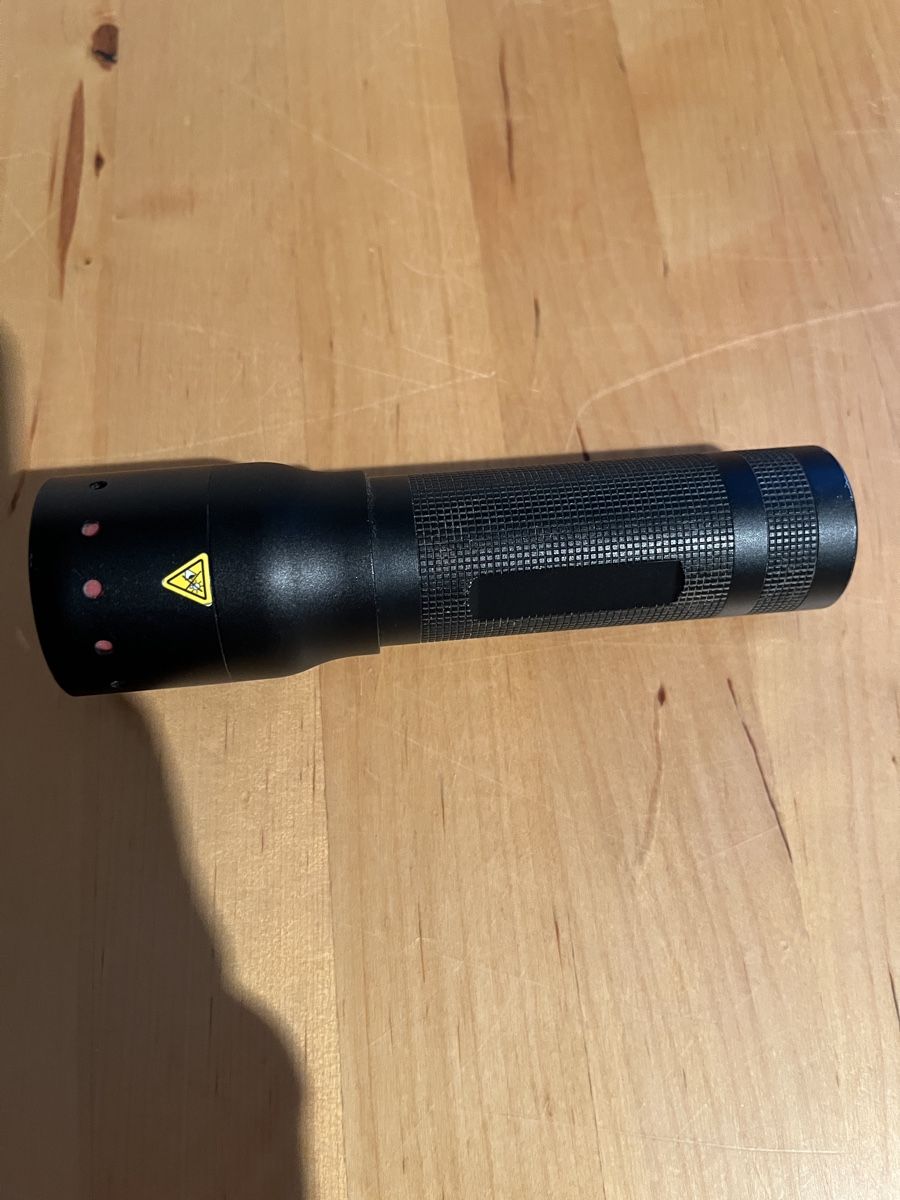 Ledlenser Lampade: Ledlenser P7 Taschenlampe – Usato da Bärschwil venduto da Neo_777 1