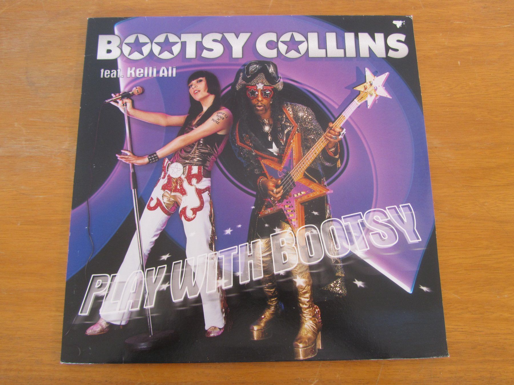 Dischi in vinile: BOOTSY COLLINS:   Play With Bootsy     /    feat. KELLI ALI – Usato da Seengen venduto da mikelele