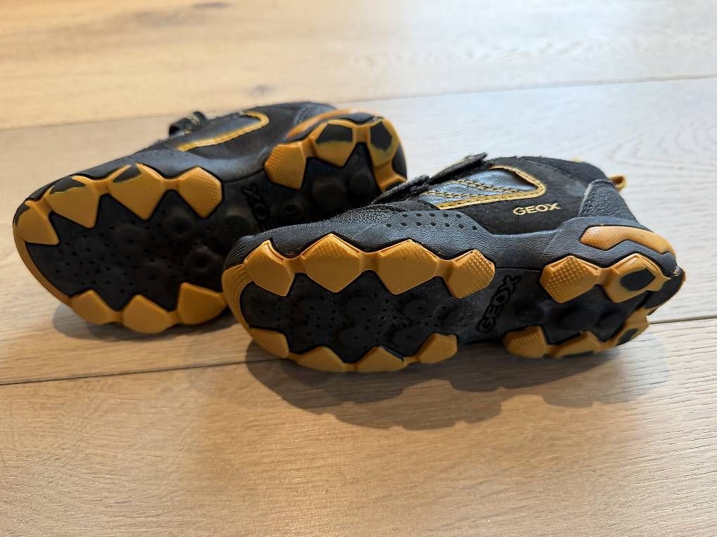 Geox Scarpe per ragazzi: Geox Schuhe Grösse 25 – Usato da Ebmatingen venduto da N.Bu 2