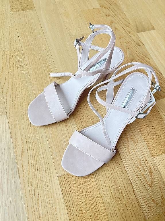 Esprit Scarpe da donna: Esprit Riemchensandale, Gr. 40, rosa, NEU – Nuovo e nell'imballaggio originale da Horgen venduto da sab_kp8l 2