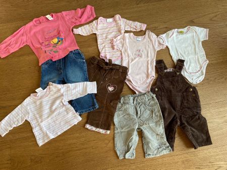 Kleiderpaket Mädchen, Grösse 62/68 (bébé-jou, C&A etc.)