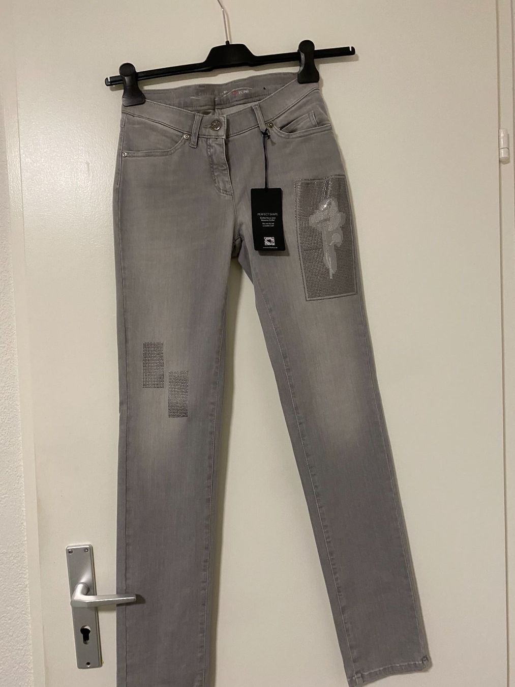 Jeans: Design Jeans Toni - neu – Nuovo e nell'imballaggio originale da Zürich venduto da tac_58l2 3