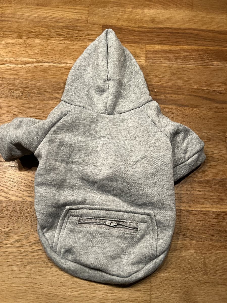 Abbigliamento: Hundepulli Gr.S grau – Nuovo e nell'imballaggio originale da Seewen SO venduto da Muggi3
