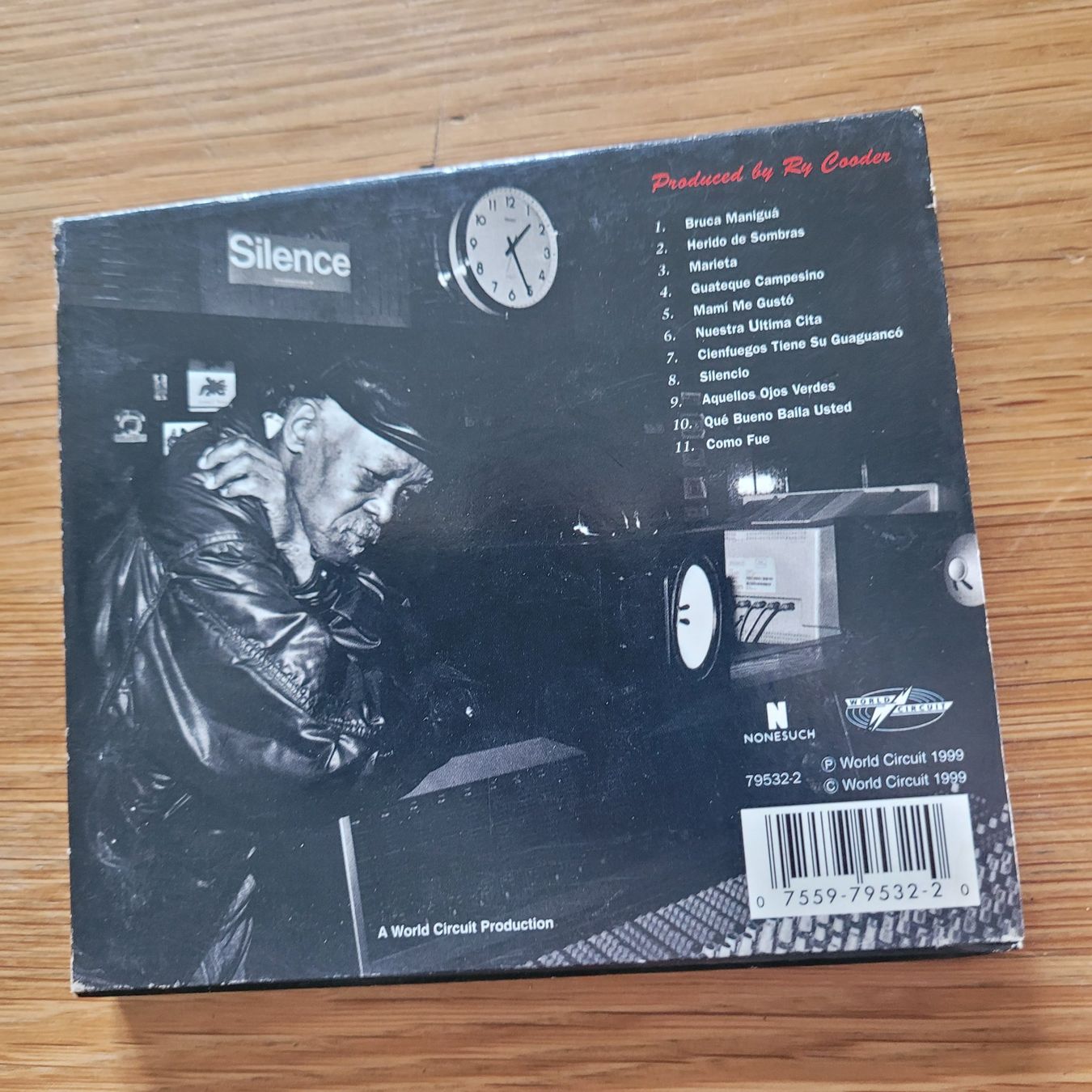 CD: CD Ibrahim Ferrer – Usato da Biel/Bienne venduto da Destockweb 1
