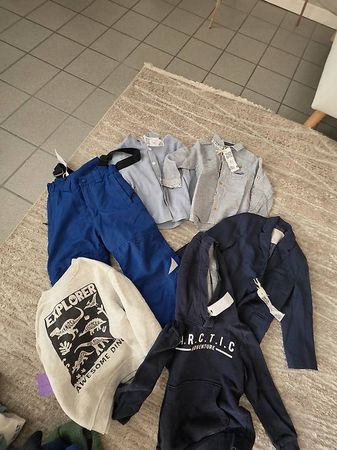 Jungs kleider