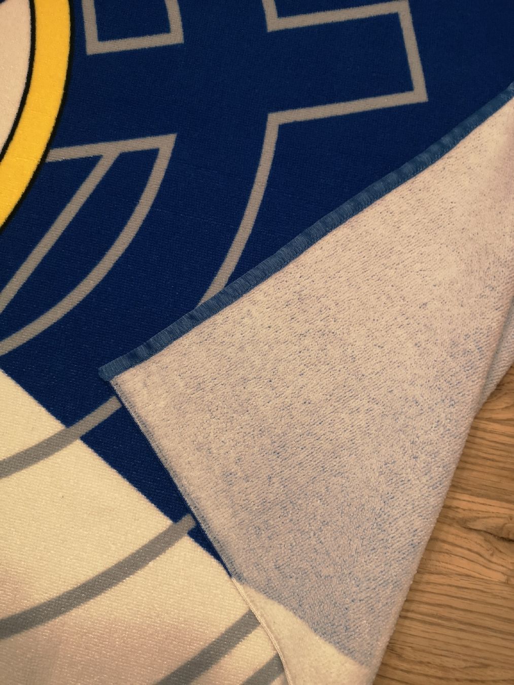 Teli da bagno: Badetuch, Strandtuch Real Madrid. – Usato da Forch venduto da Hakyboss 5