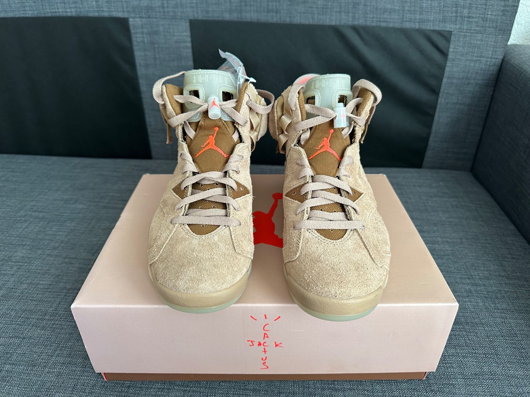 Jordan Scarpe da uomo: Jordan 6 Retro x Travis Scott – Nuovo e nell'imballaggio originale da Wallisellen venduto da ntroulis80 1