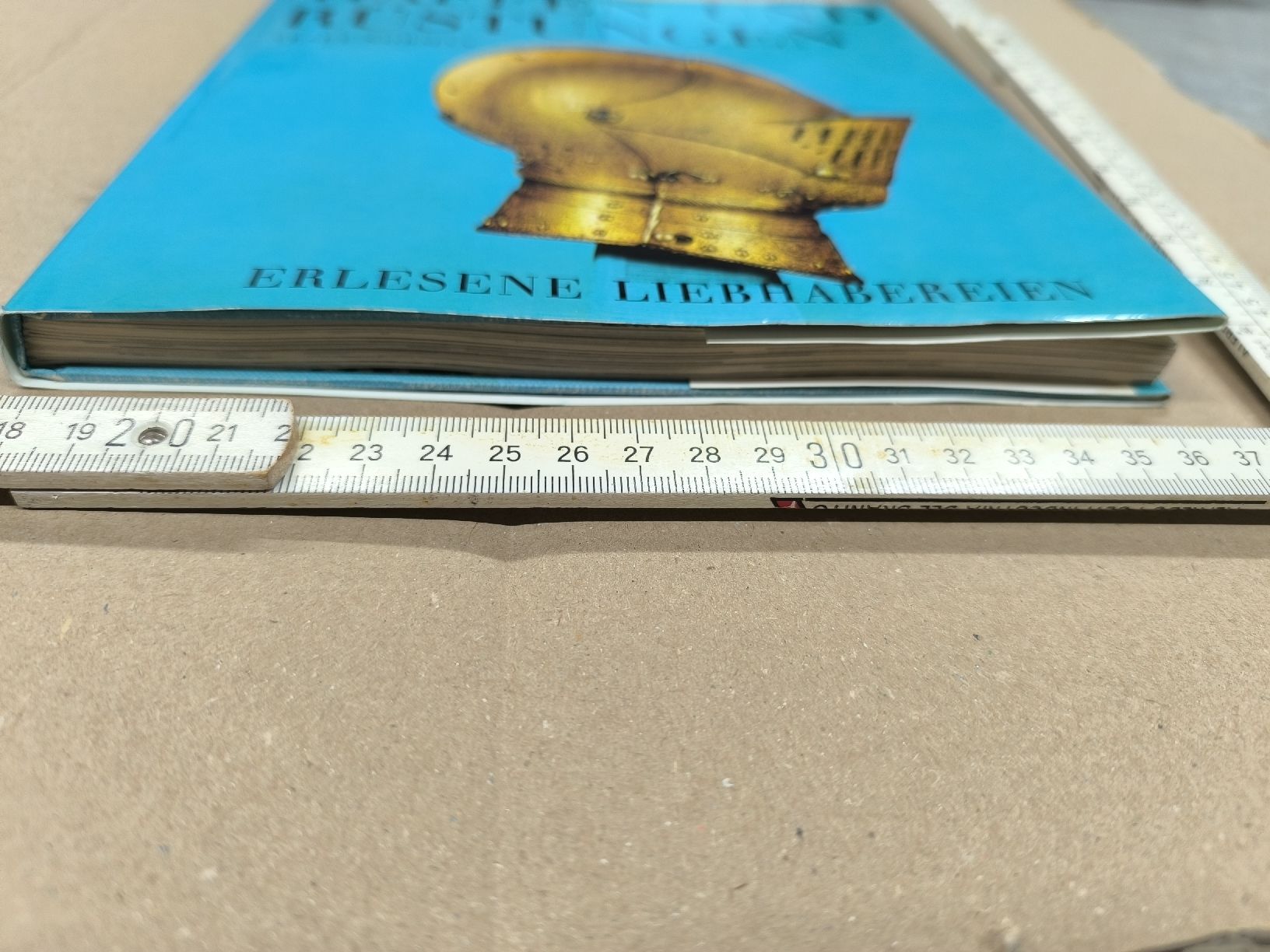Bücher: BUCH. Waffen und Rüstungen – Gebraucht aus Cama von anto_a 1