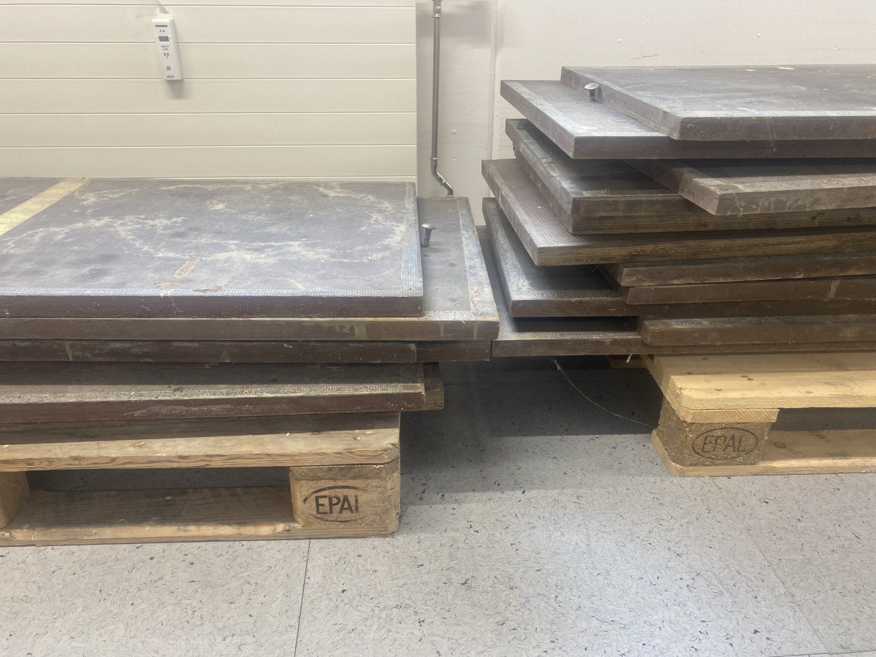 Articoli in legno: Siebdruckplatten/Holzplatten – Usato da Reinach BL venduto da Quark04 3