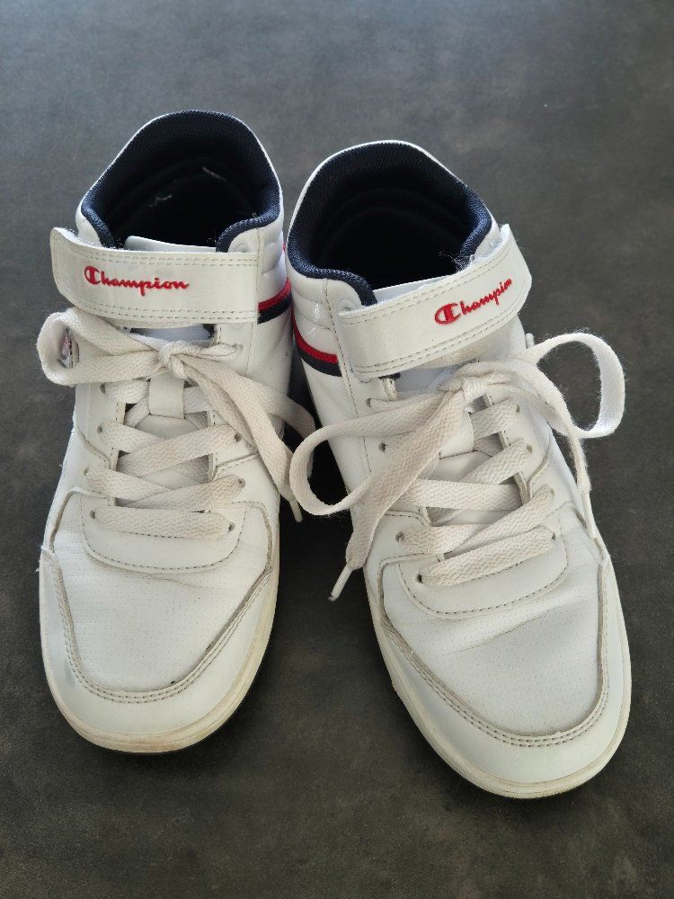 Champion Scarpe per ragazzi: Champion Sneaker Gr. 33 – Usato da Buttisholz venduto da sico20