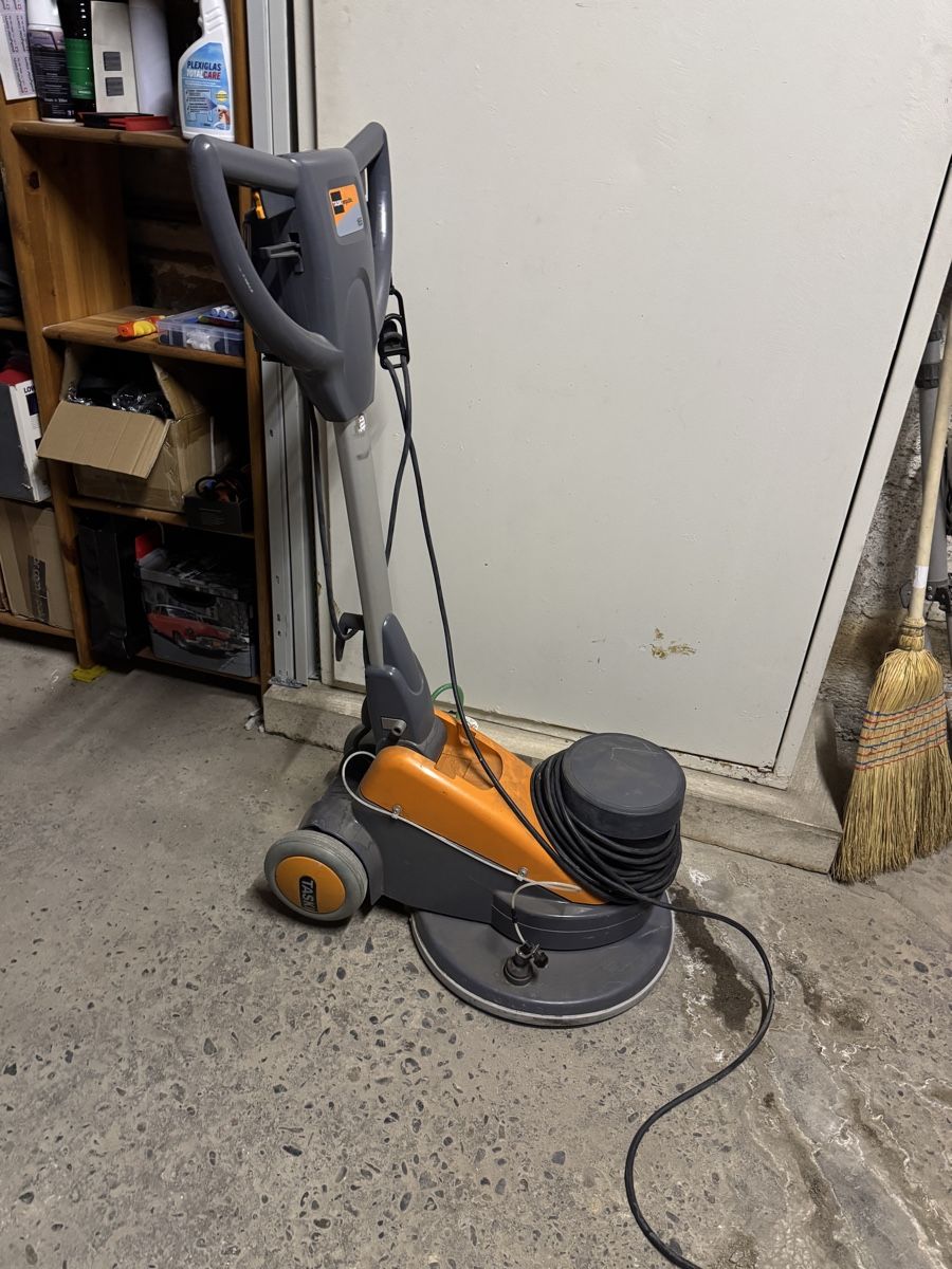 Tutte le macchine: Taski ergodisc 165 Einscheibenmaschine - Top Zustand! – Usato da Staad SG venduto da FaMo-moto 3