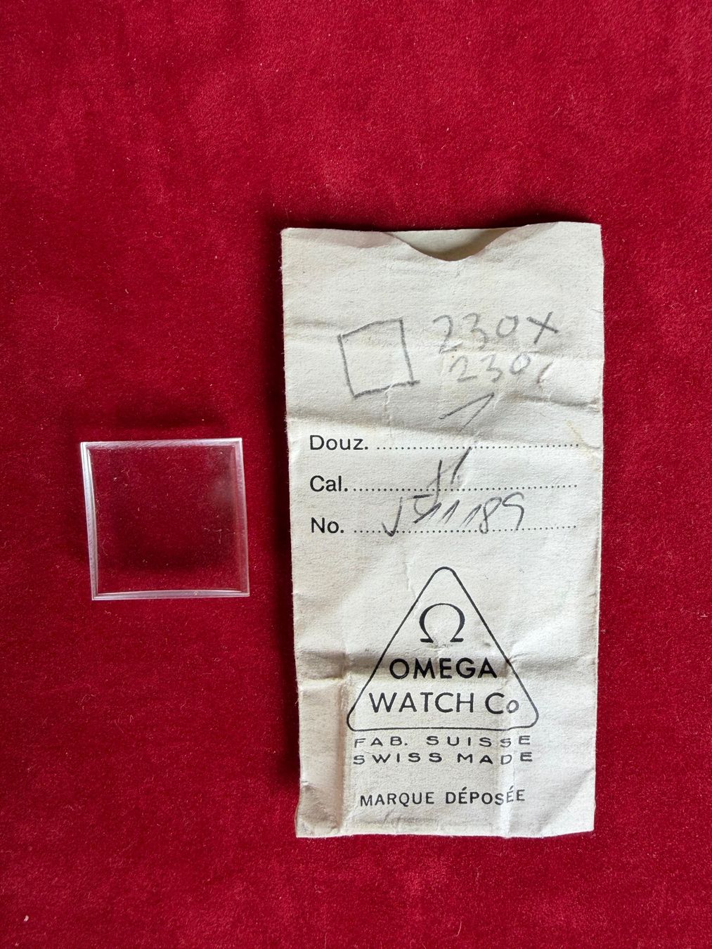 Omega Orologi: OMEGA - Cal. 511.189 - Original Plexi Carré – Nuovo (secondo la descrizione) da LE LIGNON venduto da Katanaion 1