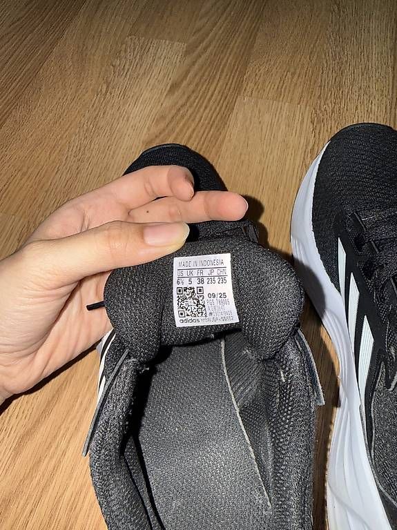 Scarpe da uomo: Adidas Galaxy 6 – Nuovo e nell'imballaggio originale da Bern venduto da mar_j88d 3