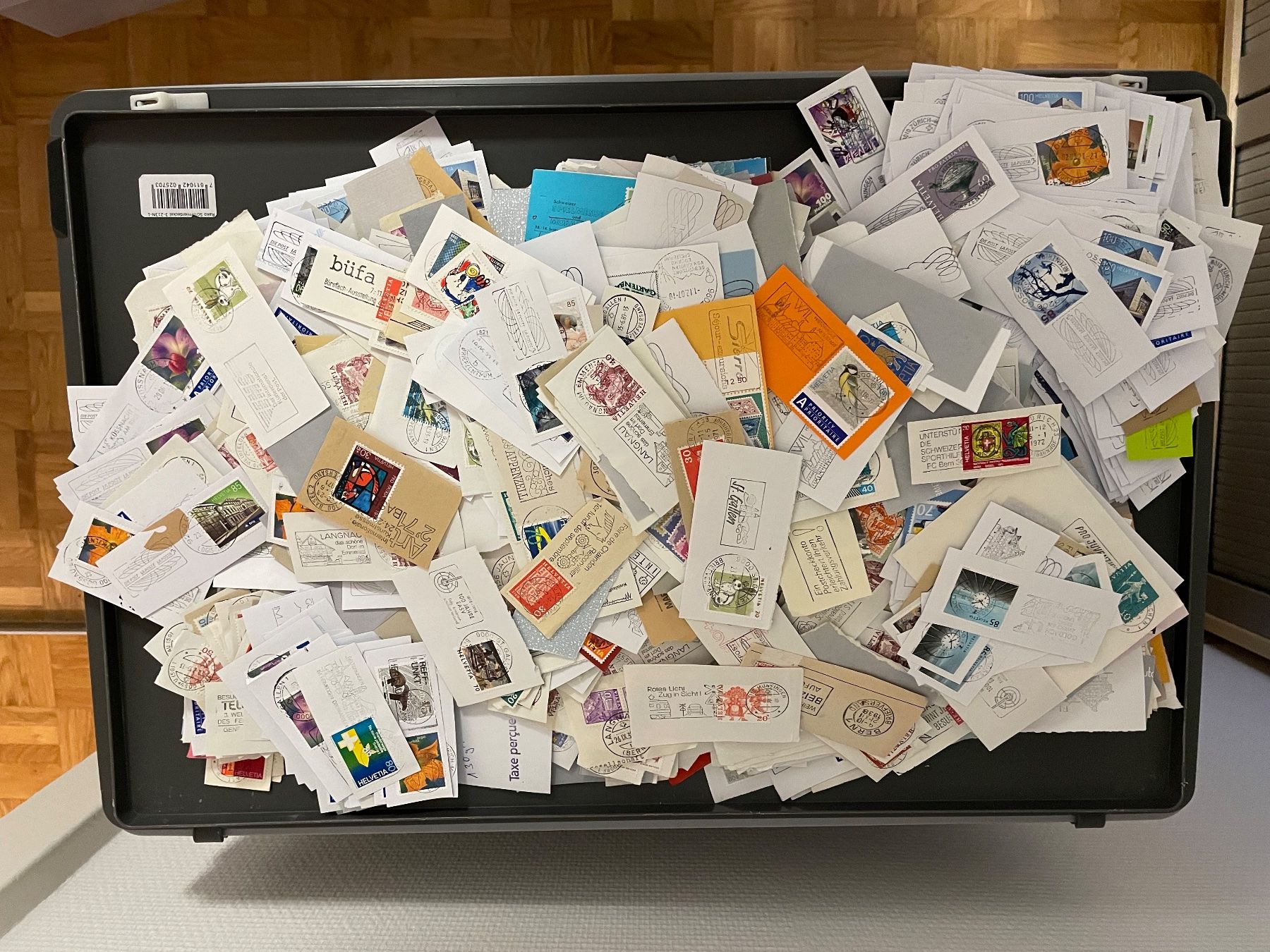 Tutti i francobolli: Briefmarken Schweiz mit Postwerbeflaggen – Usato da Abtwil SG venduto da Cards31