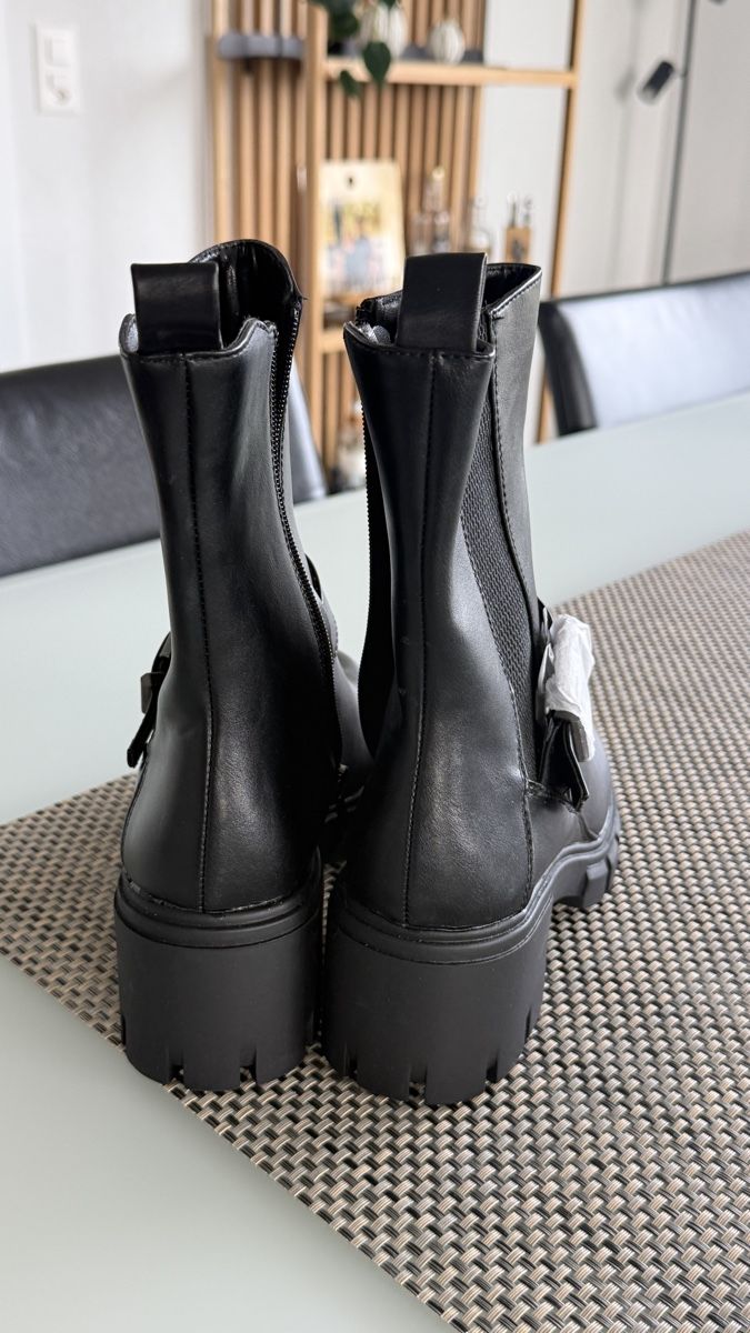 Dosenbach Damenschuhe: Boots schwarz Gr. 36 – Neu (gemäss Beschreibung) aus Ins von Jniggi 1