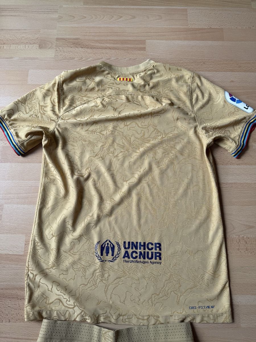 Maillots de corps & Pantalons: Barcelona Trikot Set – D'occasion à Riehen par dku_s9gx 5