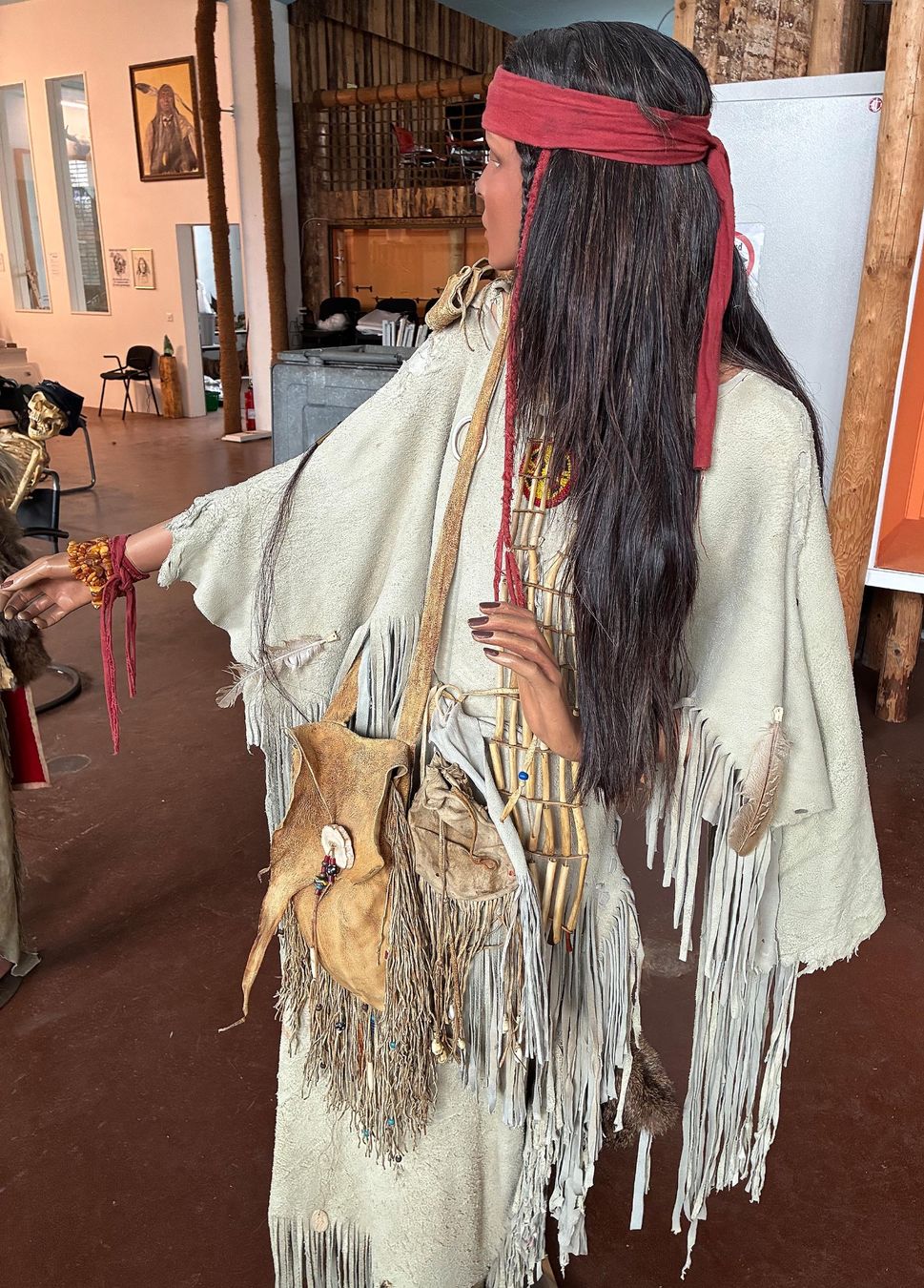Statuette: Indianerin Blackfoot – Usato da Bäretswil venduto da robsonantik 2