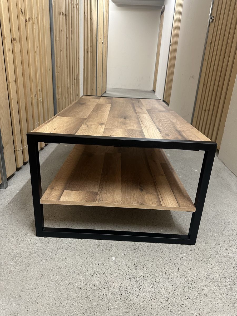 Tavoli: Wooden Living room table  – Usato da Dübendorf venduto da reb_b67f 1