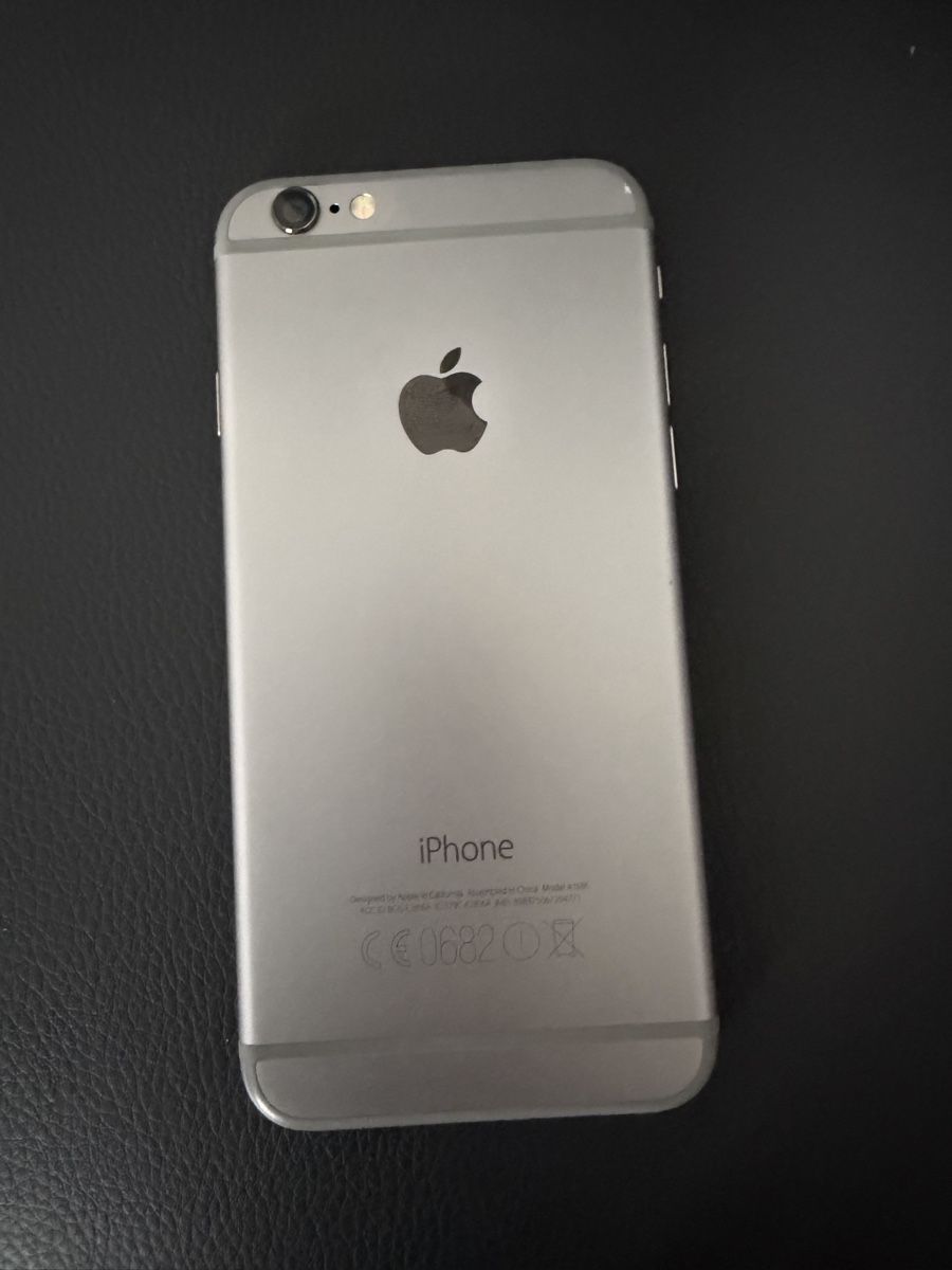 Apple Handys / Smartphones: Apple iPhone 6 silber – Gebraucht aus Basel von Leyla_12 1