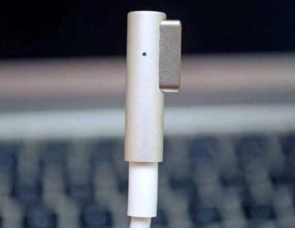 Caricabatterie: 45W Netzteil MacBook Air L Stecker NEU – Nuovo e nell'imballaggio originale da Bergdietikon venduto da shopAgent 1