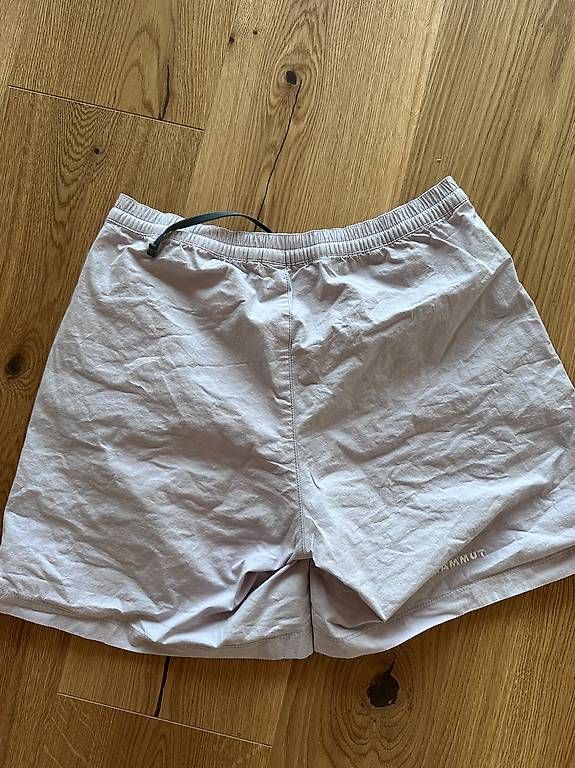 Mammut Pantalons: Mammut Shorts – D'occasion à Oberdorf SO par liv_brf6