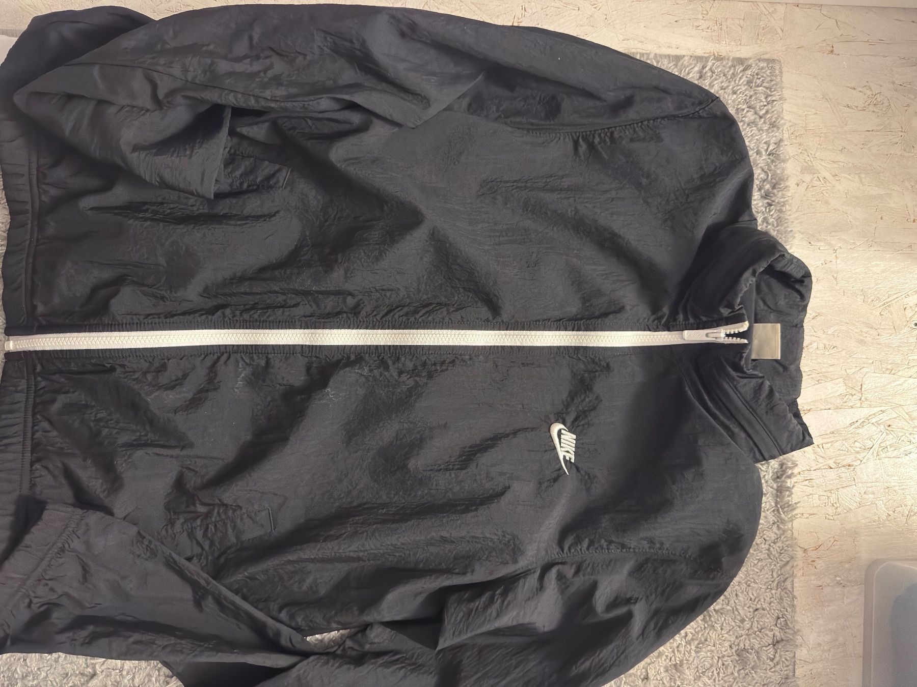 Nike Giacche: Nike Jacke selten getragen – Nuovo (secondo la descrizione) da Römerswil LU venduto da oli_9hd5 2