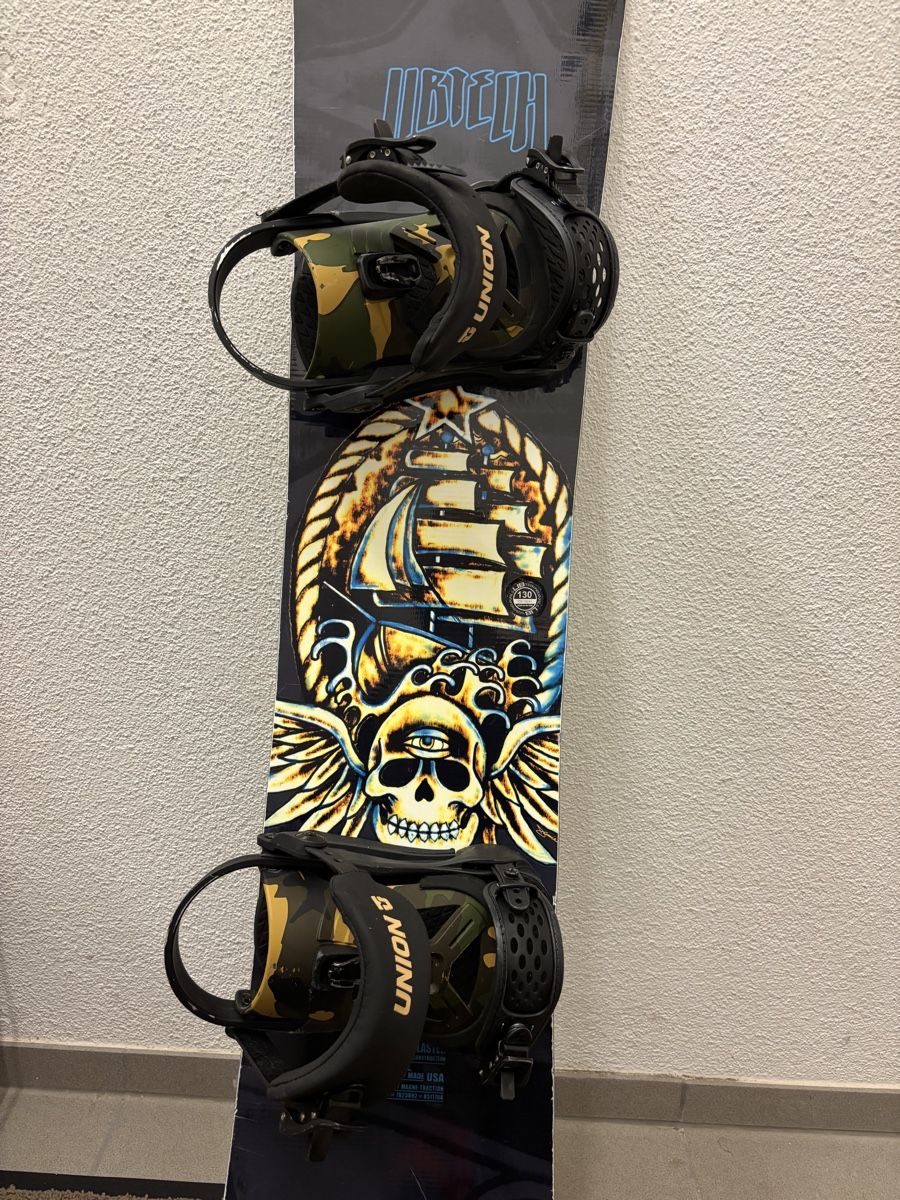 Burton Board: Kinder Lib Tech Snowboard 130 mit Burton Schuhe – Usato da Langnau am Albis venduto da Ler 1