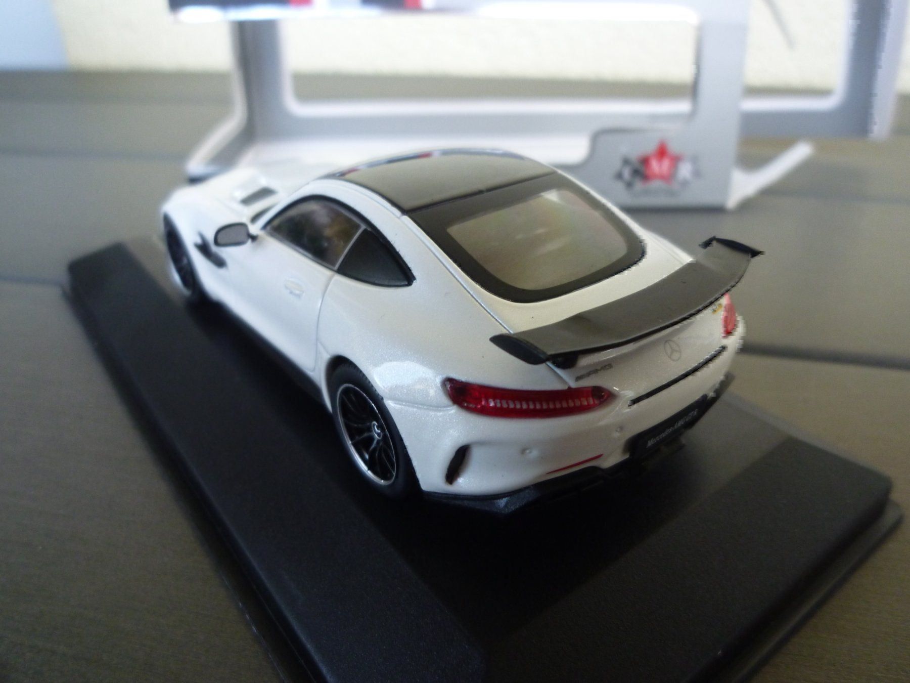 Mercedes-Benz Modellini d'auto: Mercedes AMG GT R – Nuovo e nell'imballaggio originale da Flawil venduto da Imperiosud 2