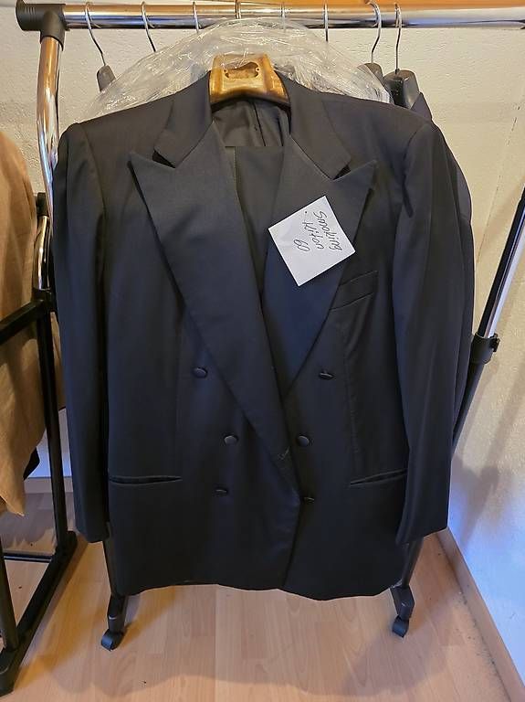 Completi, tute sportive e funzionali: Kiton Smoking – Nuovo e nell'imballaggio originale da Hausen AG venduto da MM_FM