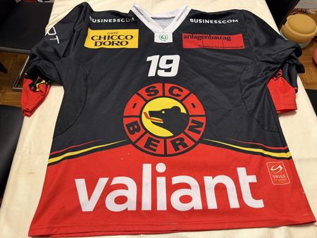 SC Bern Gameworntrikot Junioren Nummer 19 Grösse XL