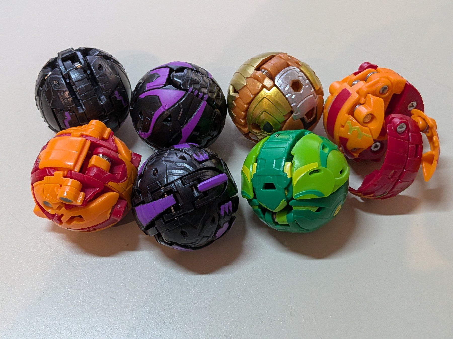 Giocattoli: 7 Stück Bakugan Figuren – Usato da Port venduto da gecotom 1
