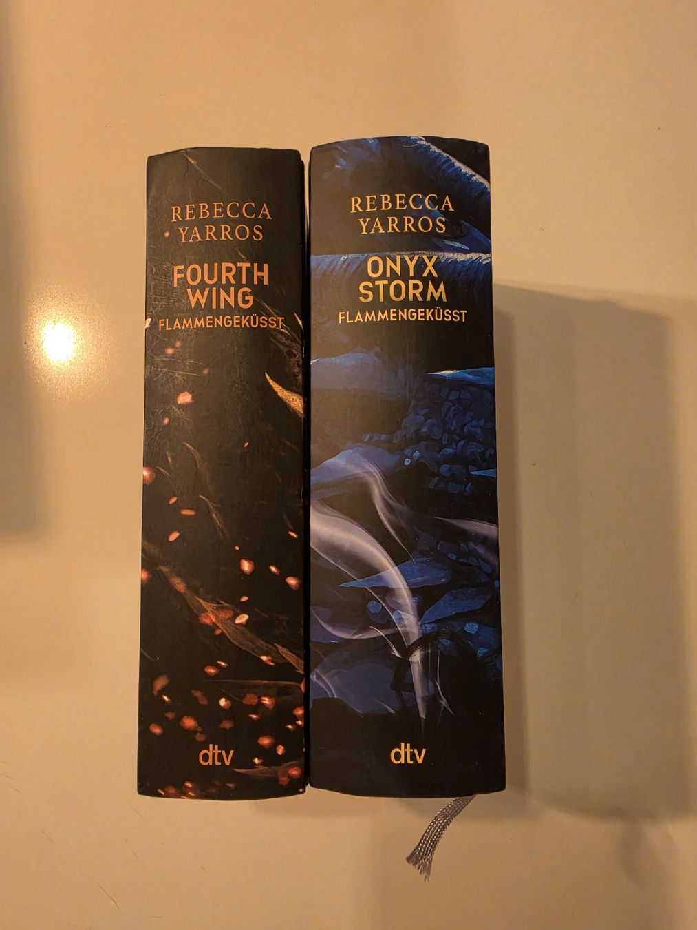 Libri: Rebecca Yarros - Flammengeküsst – Usato da Dübendorf venduto da Power46 1