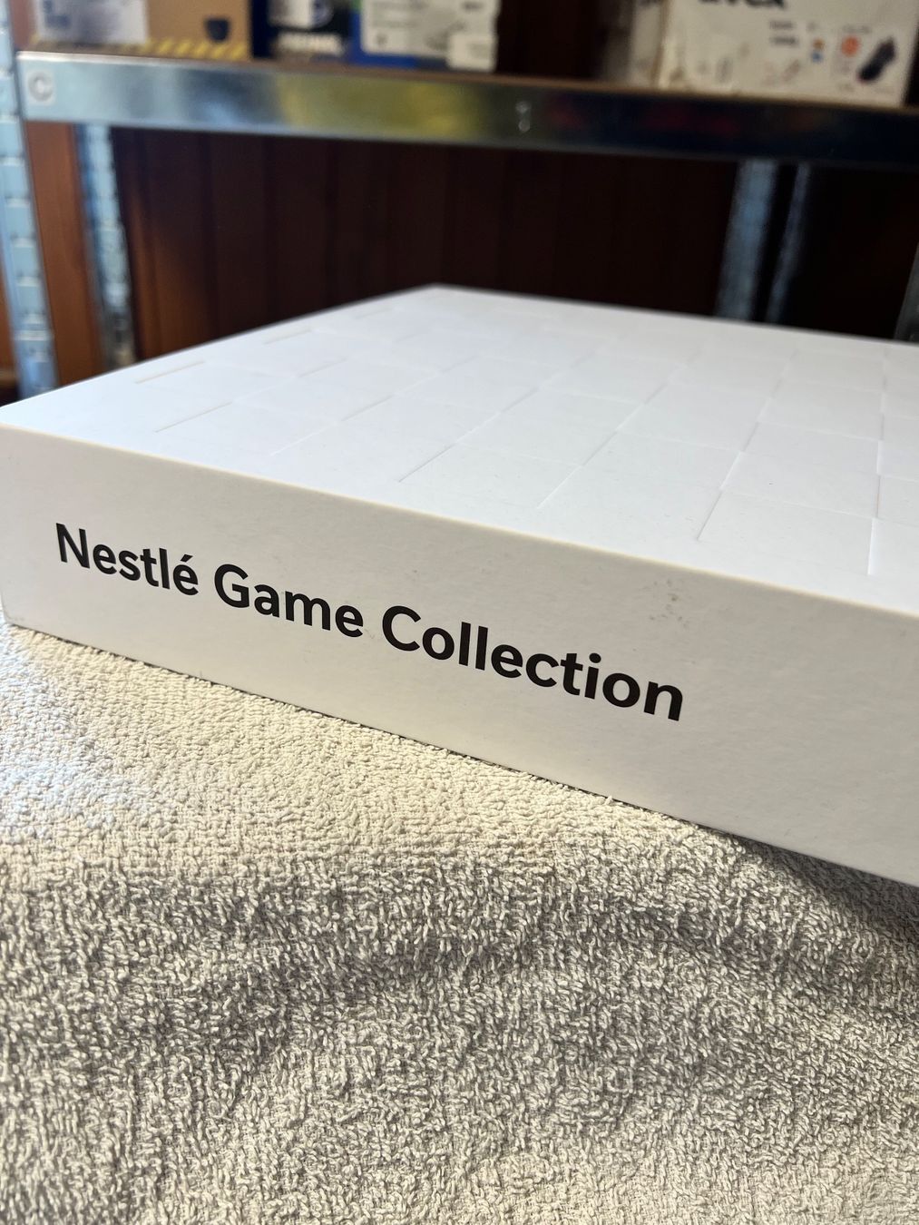Giochi: Nestlé Game Collection Brettspiel Backgammon Schach Dame – Usato da Tafers venduto da JP911