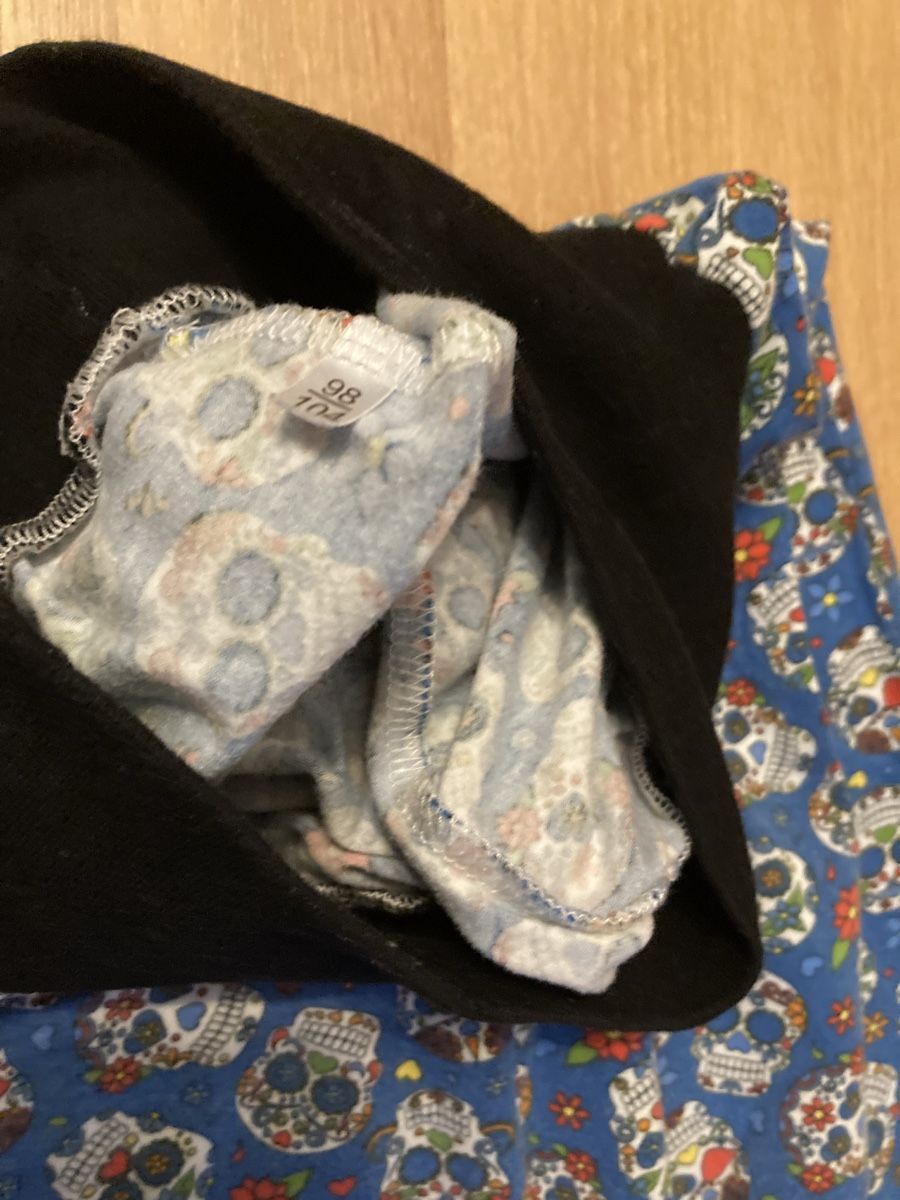 Pantaloni: Kinder Schlupfhose Gr. 98/104 – Usato da Emmenbrücke venduto da JJ_89 2