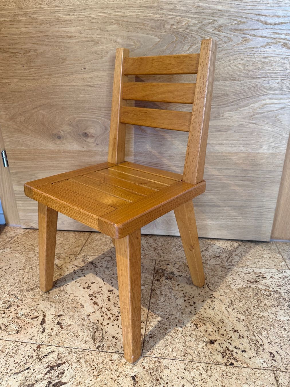 Stühle: Kinder Holzstuhl – Gebraucht aus Grabs von Na_Va 1
