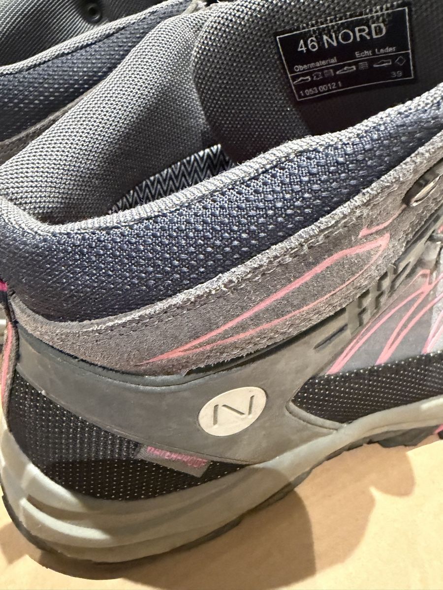 46 Nord Scarpe per ragazze: Wanderschuhe 46 Nord grau pink – Usato da Herrliberg venduto da Mena013 4