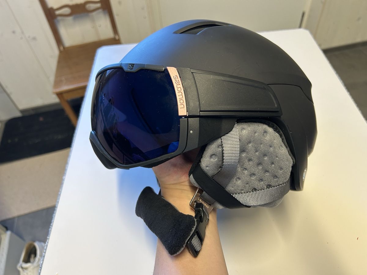 Salomon Caschi: Skihelm/ Visierhelm von Salomon – Usato da Happerswil venduto da luburkard