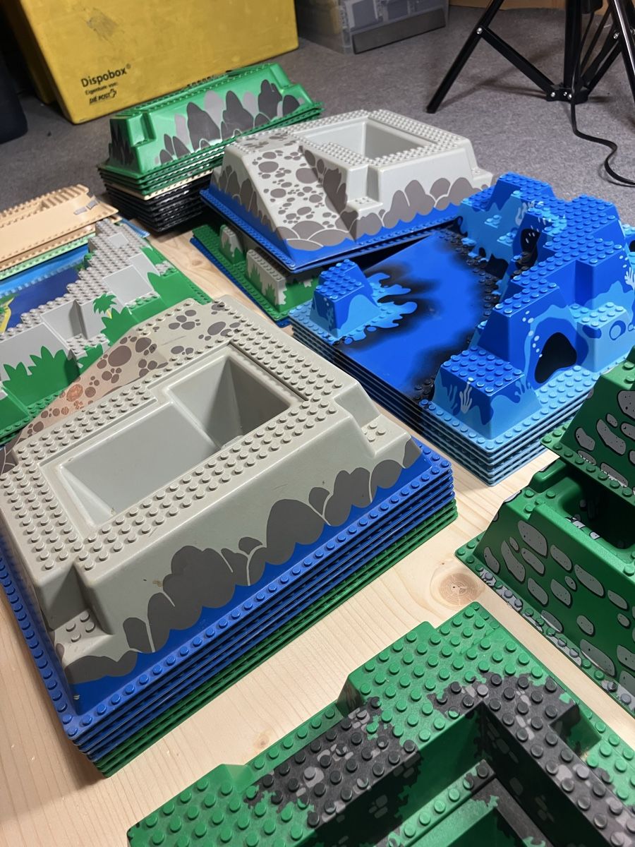 Lego Kit di costruzioni: Ca 1100 Lego Strassenplatten und 3D – Usato da Luzern venduto da windundsichtschutz 2
