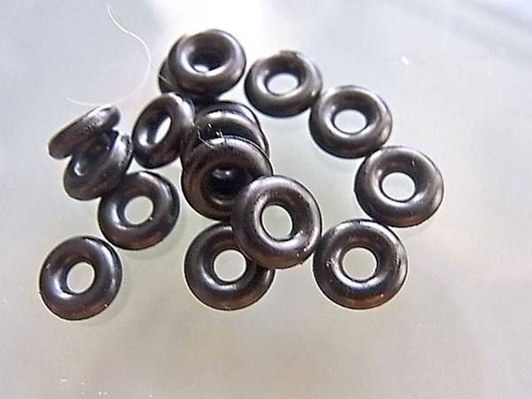 Perle (finte): 2 Stopper Perlen Gummi 6mm schwarz klein – Nuovo (secondo la descrizione) da Alpnachstad venduto da perlengaby