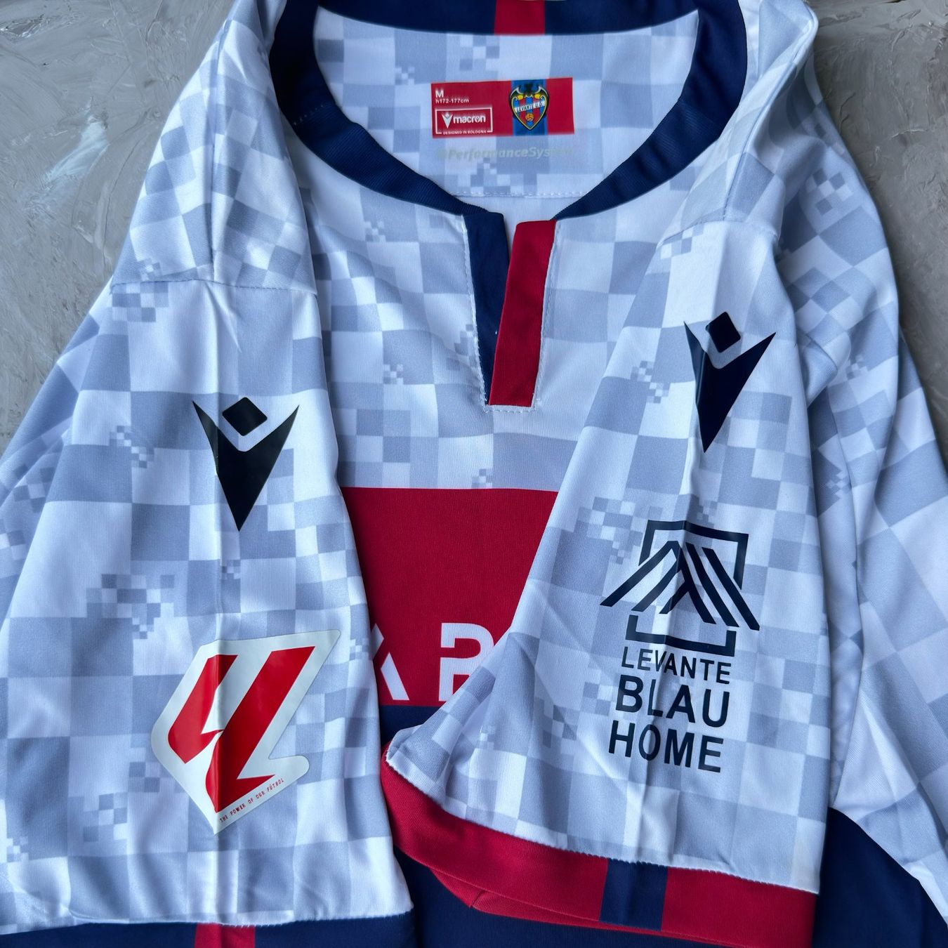 Leibchen & Hosen: Maillot Levante U.D Taille M – Gebraucht aus Thônex von Suisse.Shopping 2