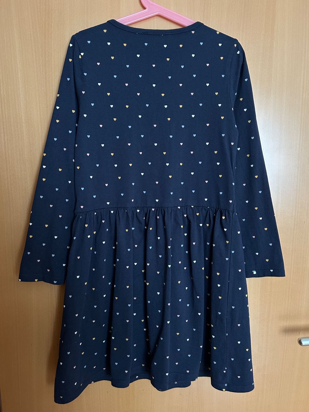 Vestiti & Gonne: Schönes Mädchenkleid langarm Gr.128 – Usato da Naters venduto da Gemschhtte 1