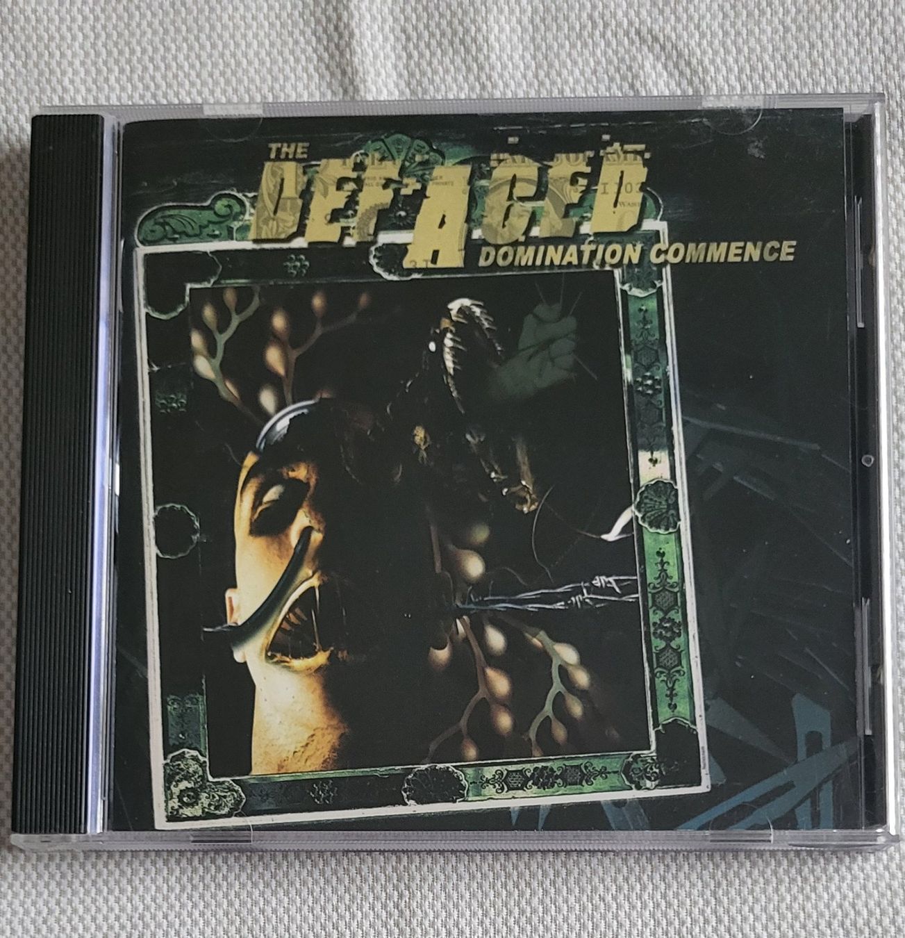 CDs: The Defaced – Gebraucht aus Villars-sur-glane von Epsilonhike
