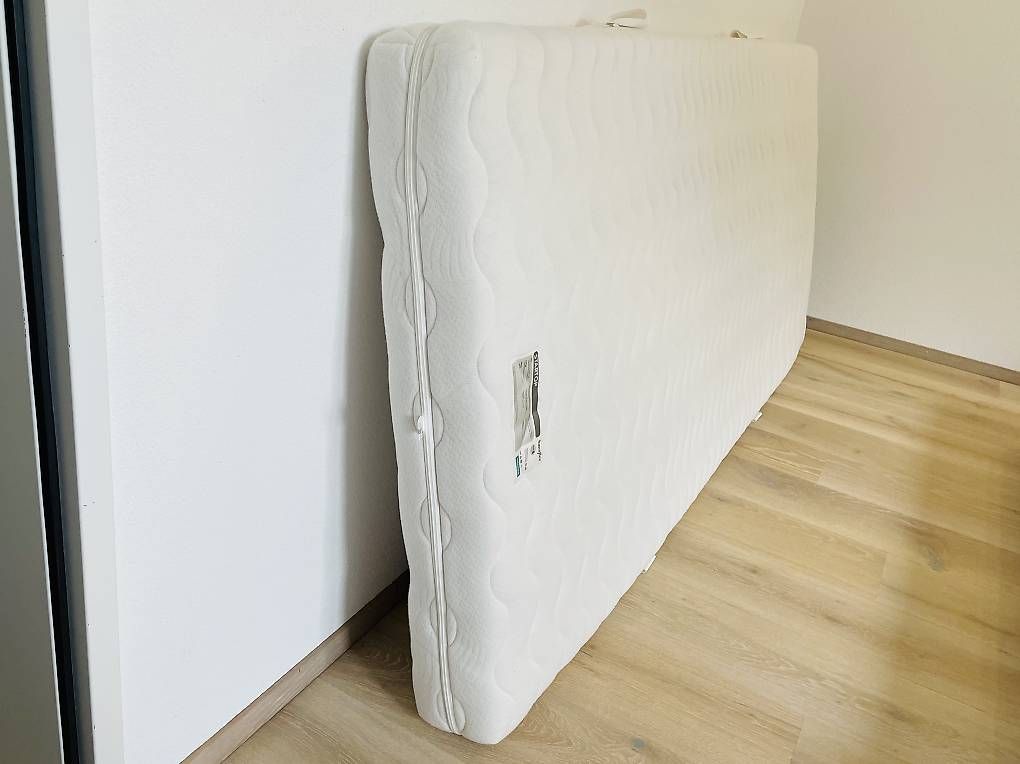 Matelas: Matratze 90x200 – D'occasion à Trimmis par annemarie0804