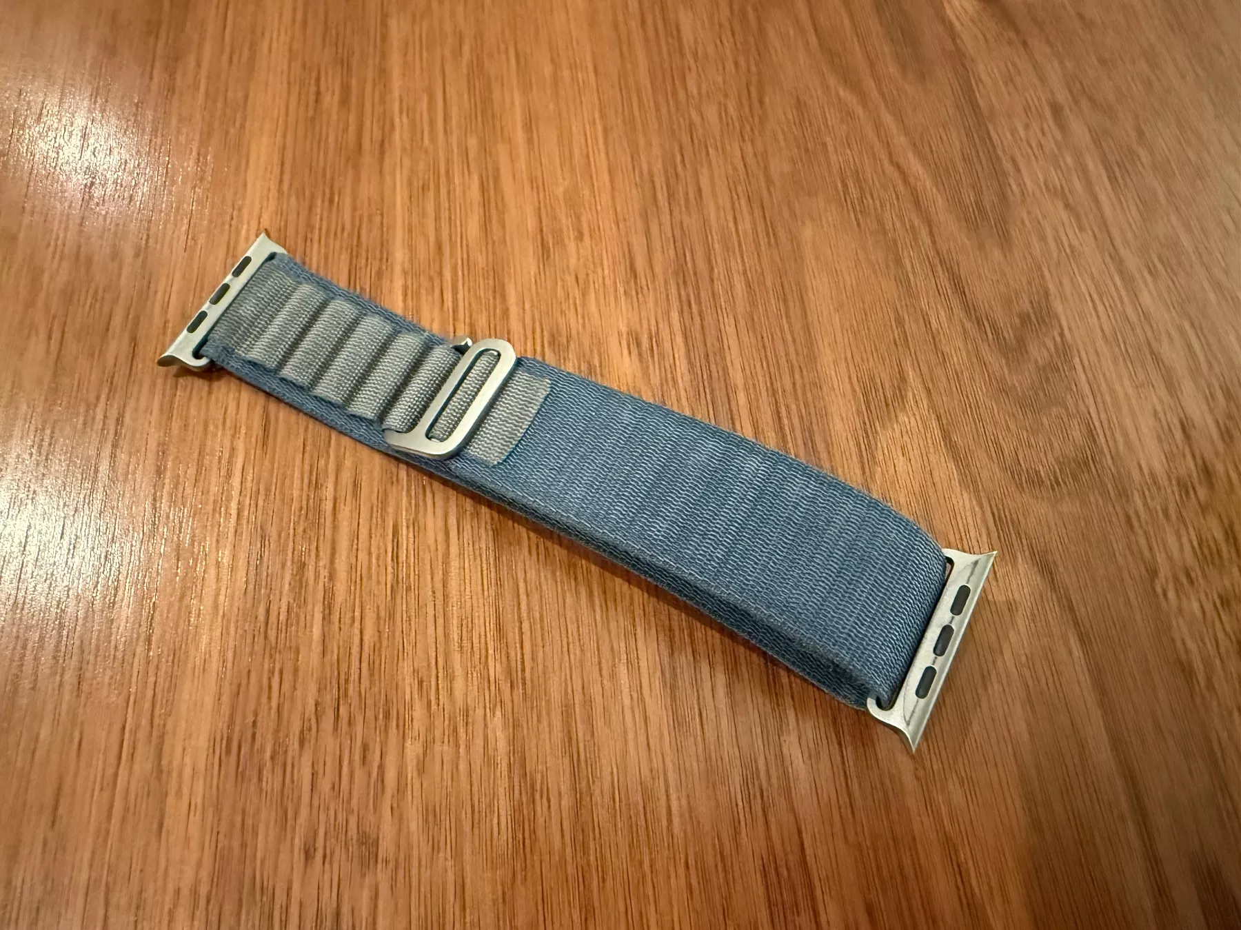 Apple Bracciali & Braccialetti: Apple Alpine Loop New Blue – Usato da Wangen b. Olten venduto da Thomiverkauft