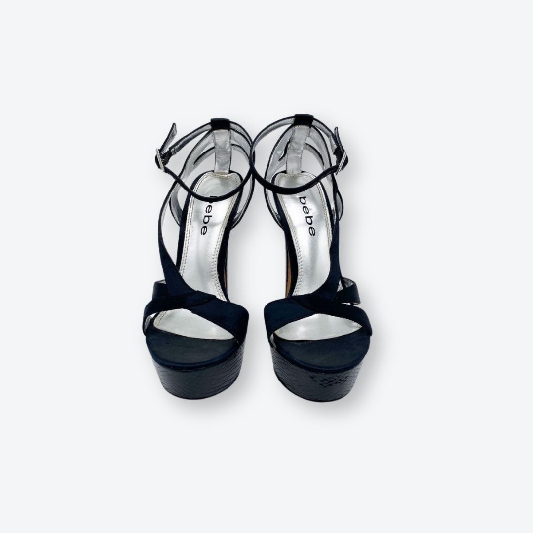 Scarpe da donna: Schwarze plateau Sandals in Gr. 35 – Usato da Oberkirch LU venduto da petitefashion 1