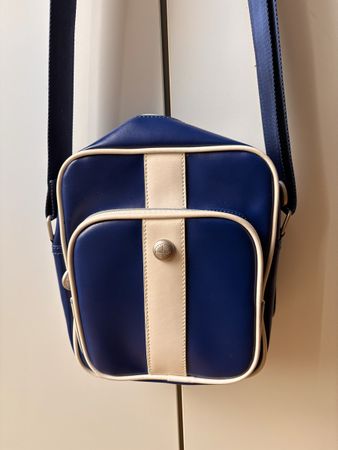 Umhängetasche Blau/Weiss