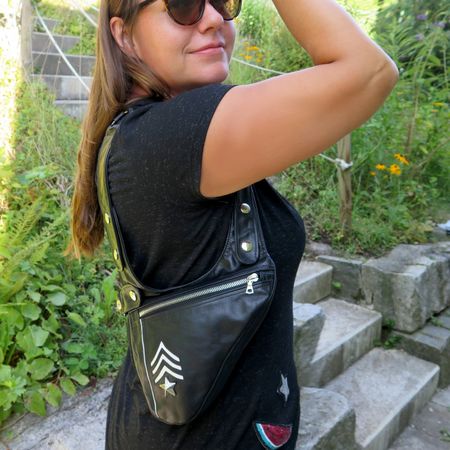 kleine Schultertasche Damen Motorradttasche Leder mit Kette