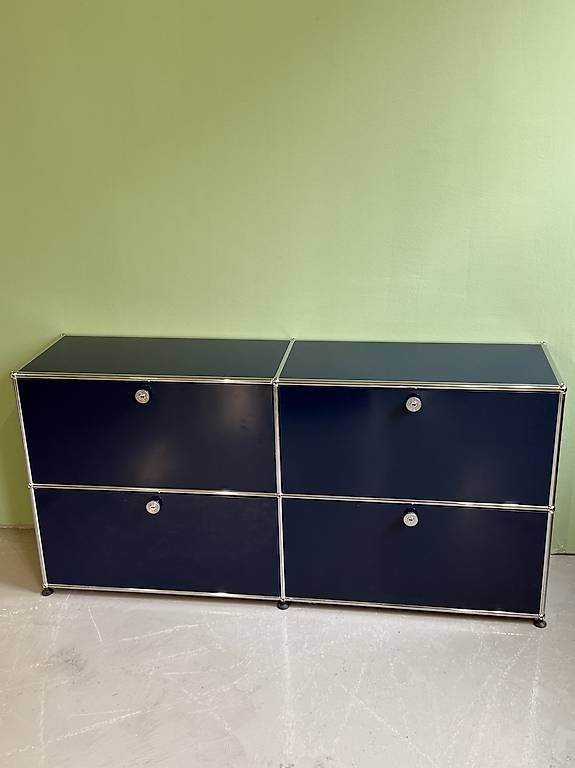 Cassettiere: USM Haller Sideboard. Stahlblau – Usato da Glattbrugg venduto da q-aderdesign