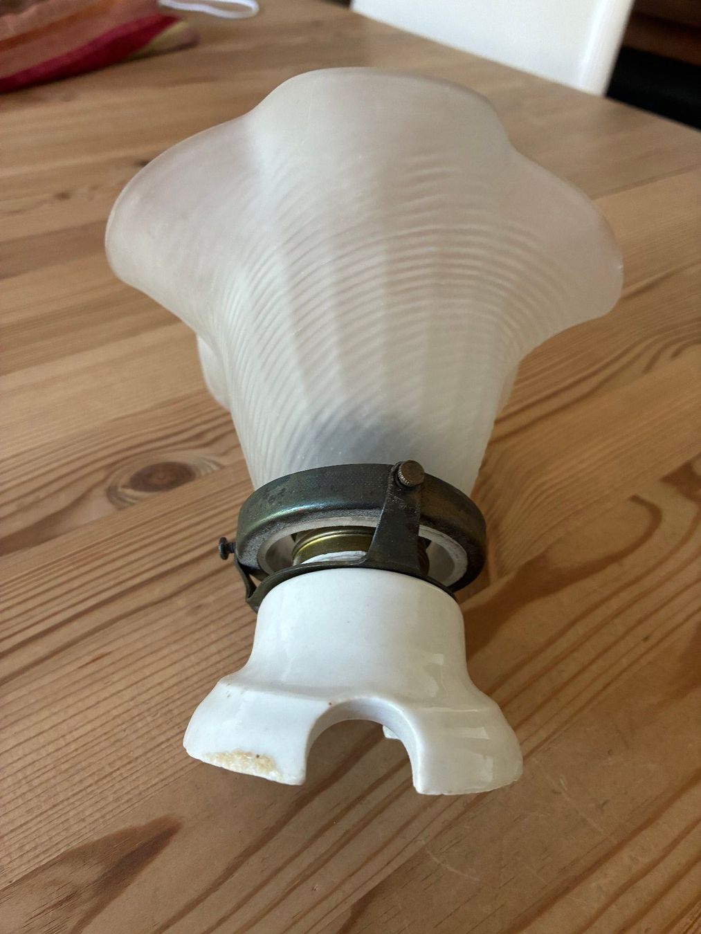 Lampen: Antike Wandlampe – Gebraucht aus Uznach von Kas-Fri 2